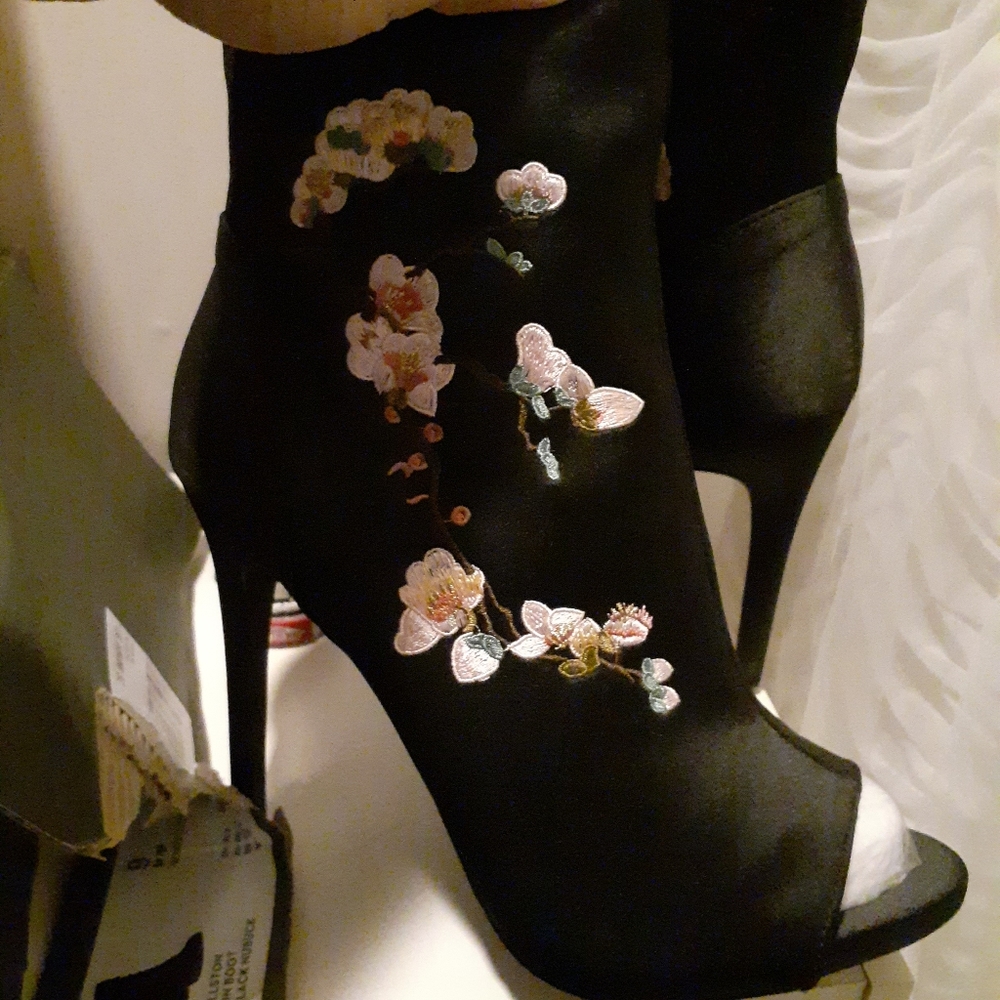 Black Booties - Picture 3 of 4